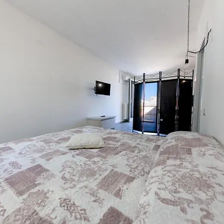 Aestatisdomus 3*
